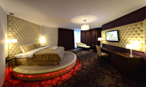 Hotels in Zakręt